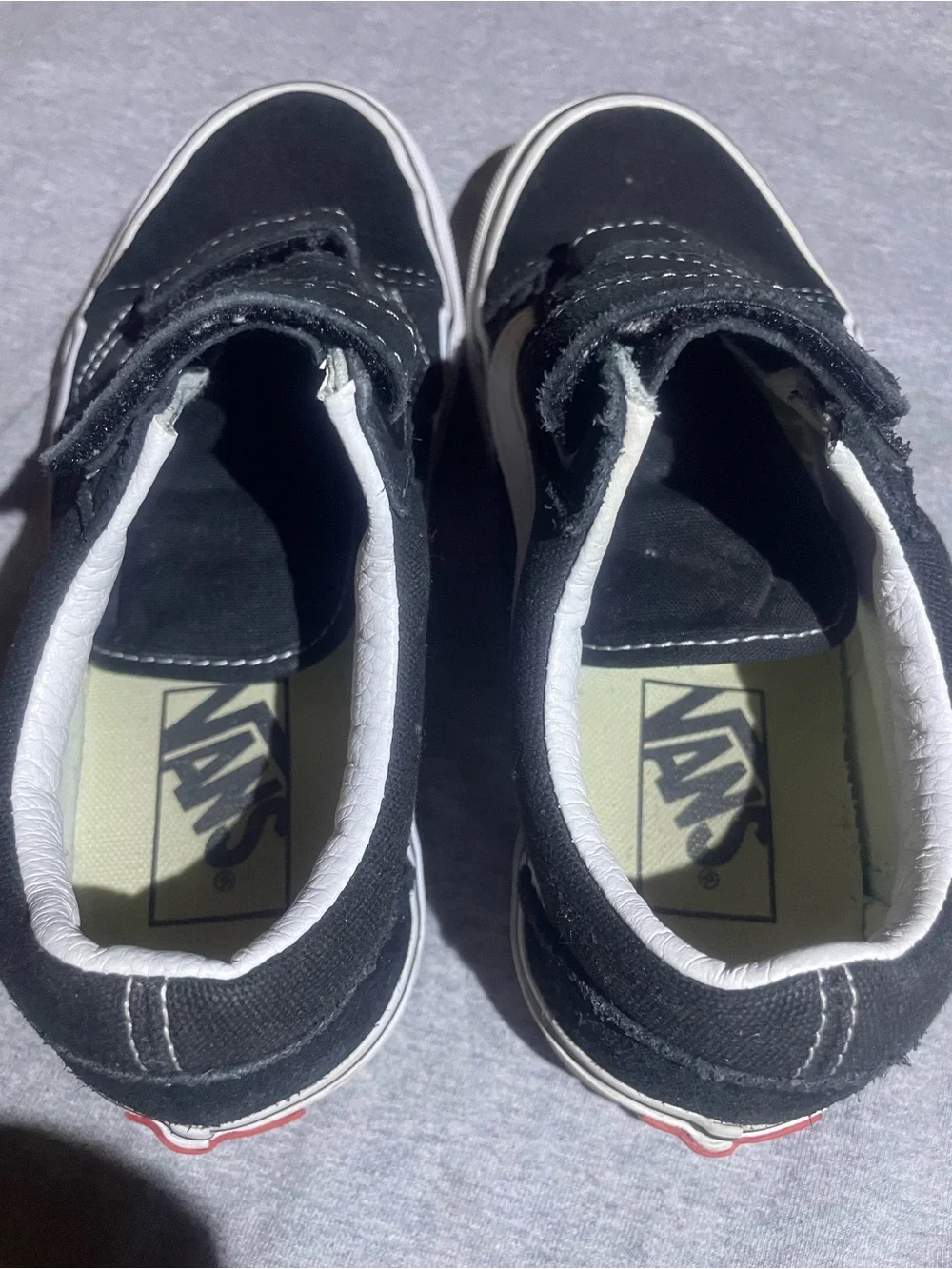 Vans Kids men 4,5 weman 6 Black and White Strap Sneakers